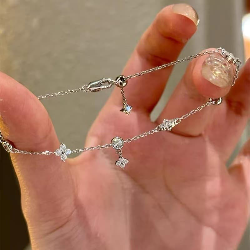 レディースブレスレット きらめく小花のチェーンブレスレット