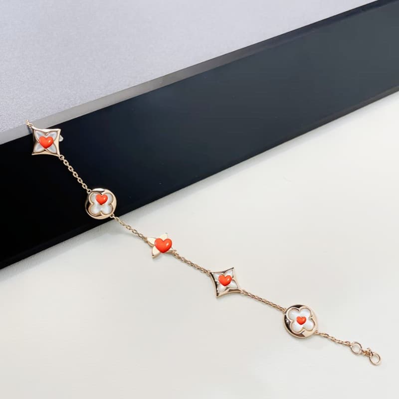 レディースブレスレット 幸せの花模様チェーンブレスレット