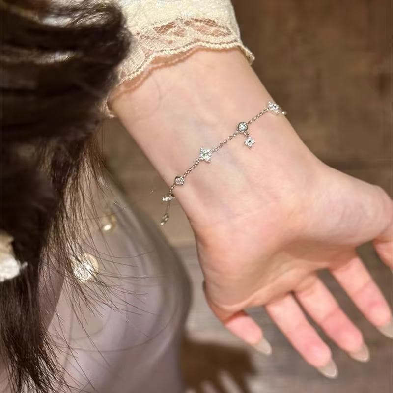 レディースブレスレット きらめく小花のチェーンブレスレット