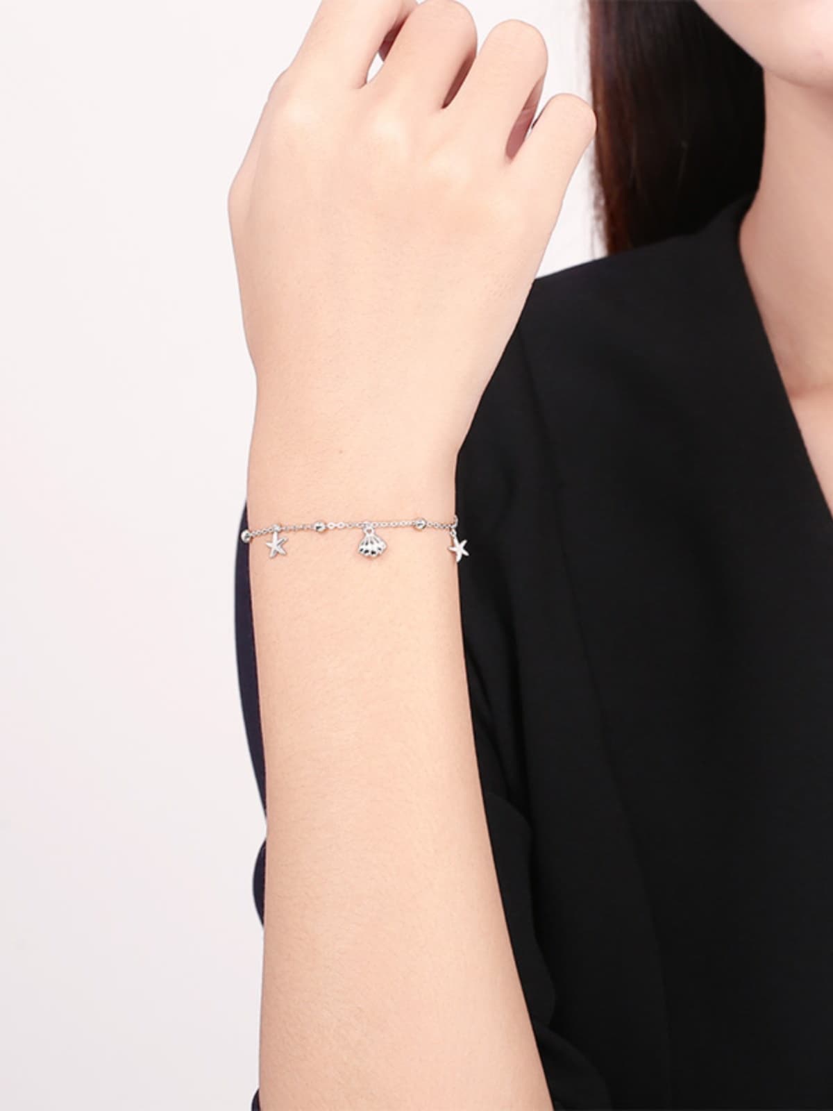 レディースブレスレット 海のゆらめき 貝殻と星チャーム