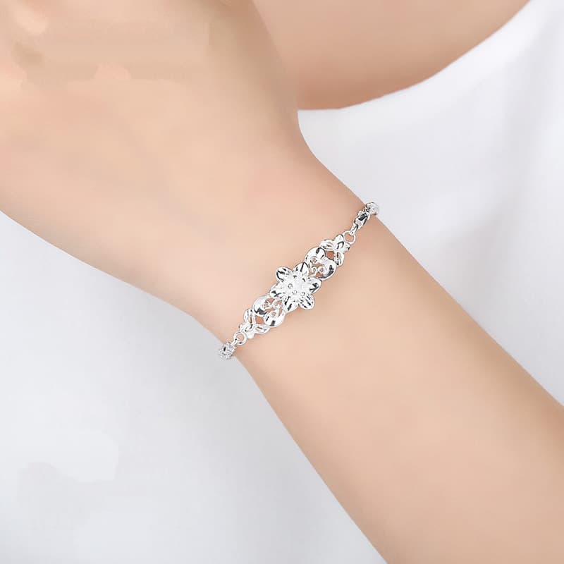 レディースブレスレット 花模様の輝き 細身チェーンブレスレット