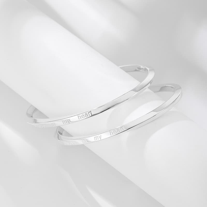 レディースブレスレット 心のメッセージバングル