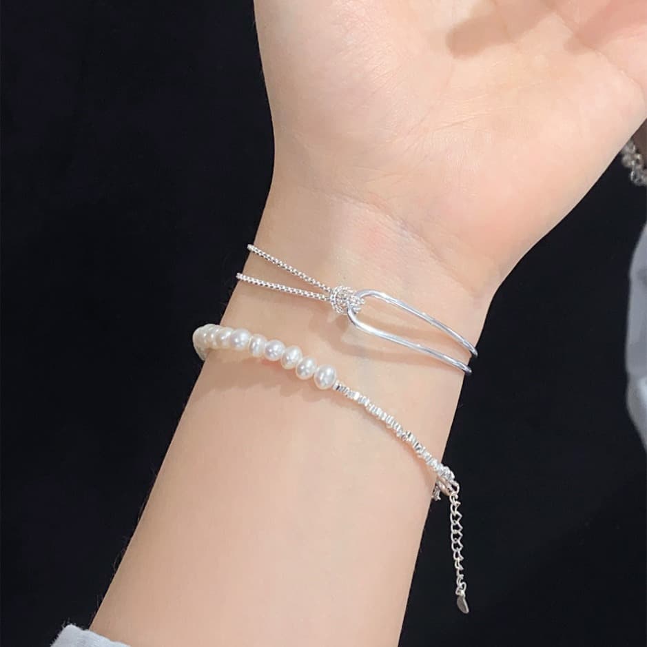 レディースブレスレット 優美な結び目細身ブレスレット