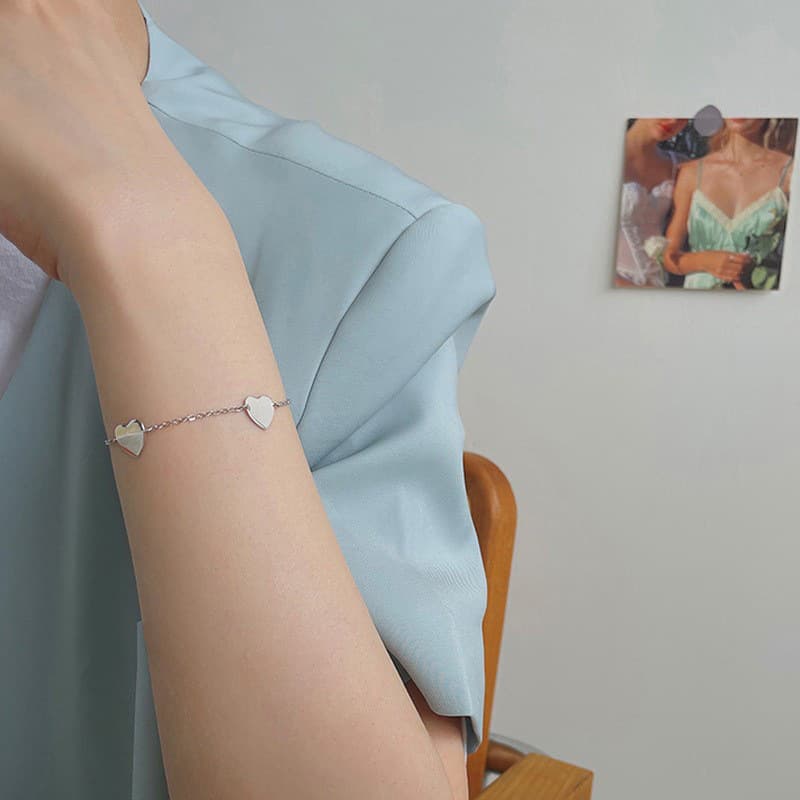 レディースブレスレット 三連ハート 繊細チェーンブレスレット